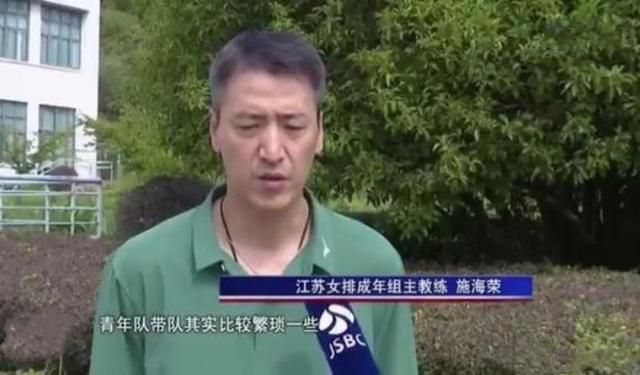 王正刚一见叶辰，便恭敬的说：叶大师，我已经把咱们金陵能够找到的最好的蔬果植株都弄过来了。